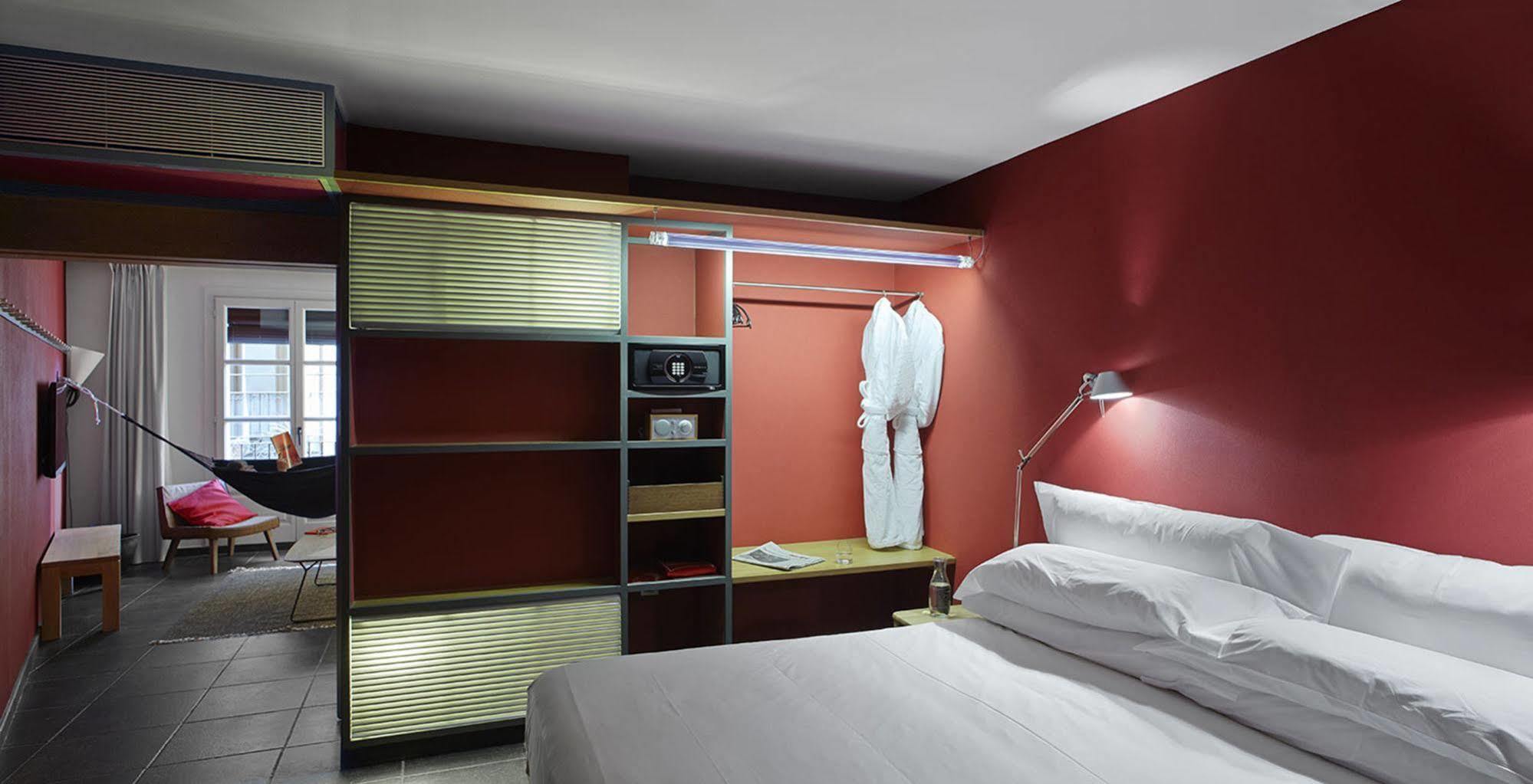 Hotel Casa Camper Barcellona Esterno foto